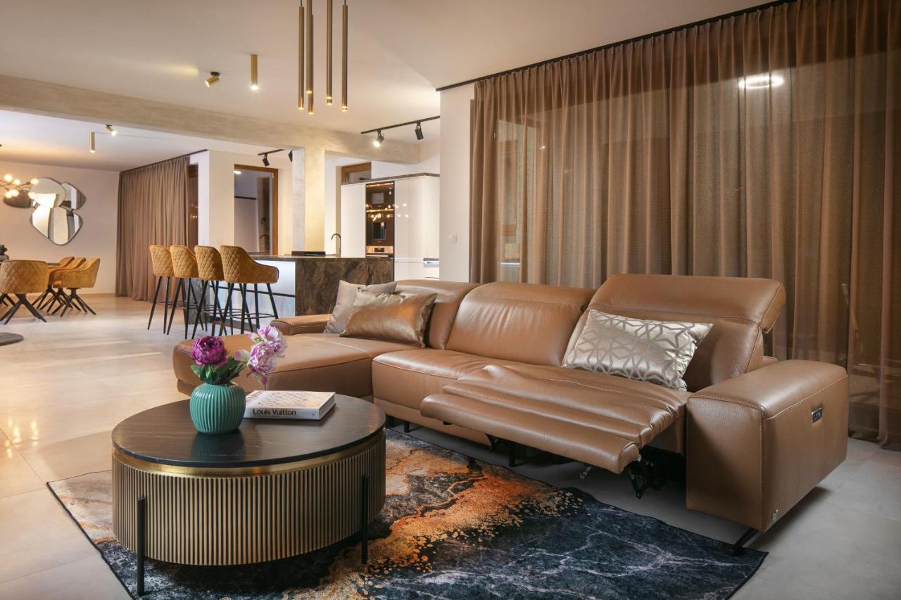 Malibu Imperial Resort Vir Εξωτερικό φωτογραφία
